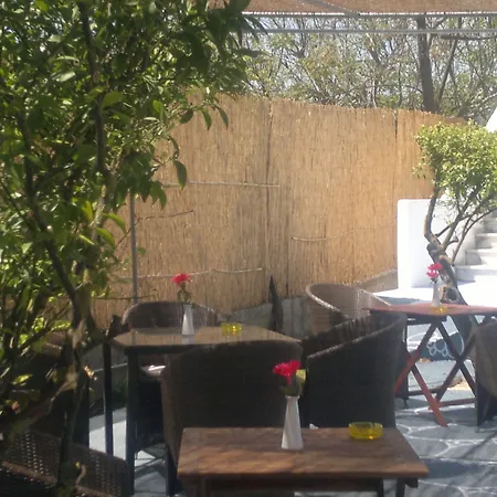 Karmik Concept Casa de hóspedes 3*